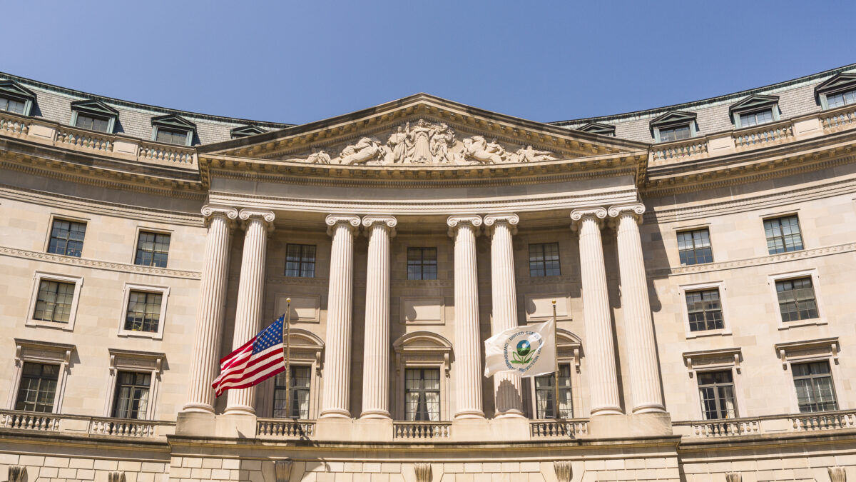 EPA announces awards for $20 billion green bank